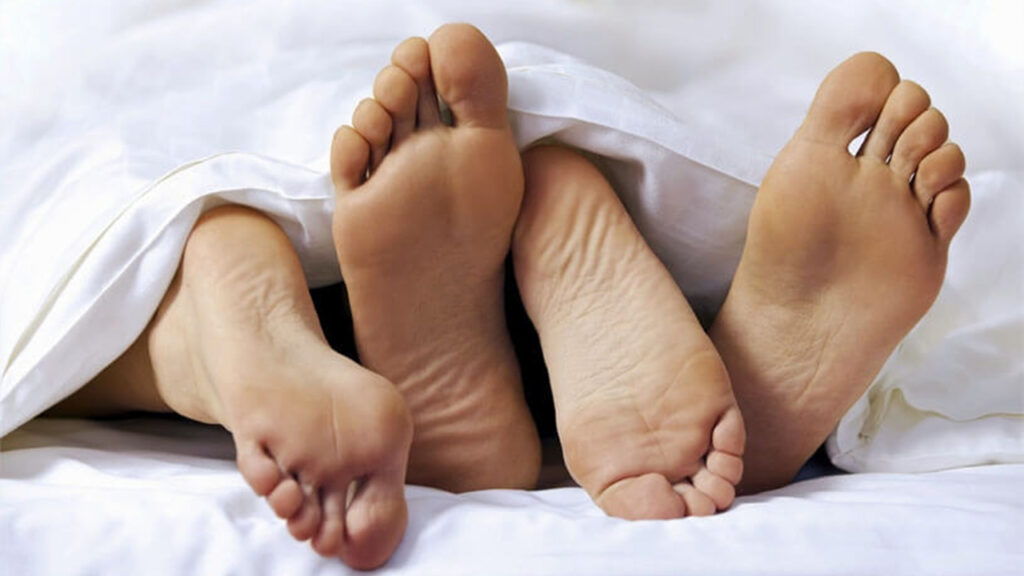 Nằm chiêm bao thấy mình quan hệ với người lạ 